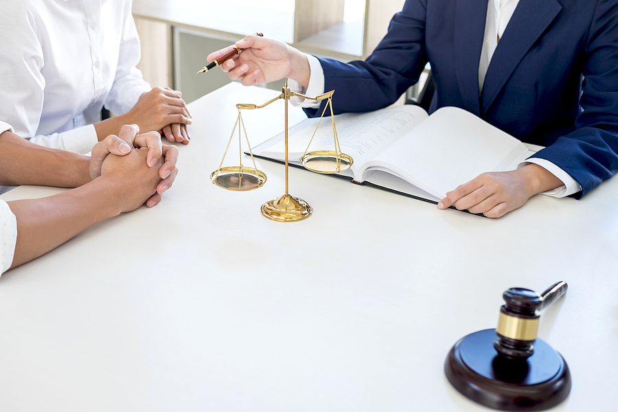 How a Malpractice Lawyer Builds Strong Evidence